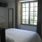 公寓式酒店 乐保捷德萨尔拉旅馆