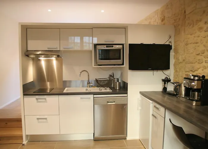 ル ポルシュ ドゥ サルラ アパートホテル 4*