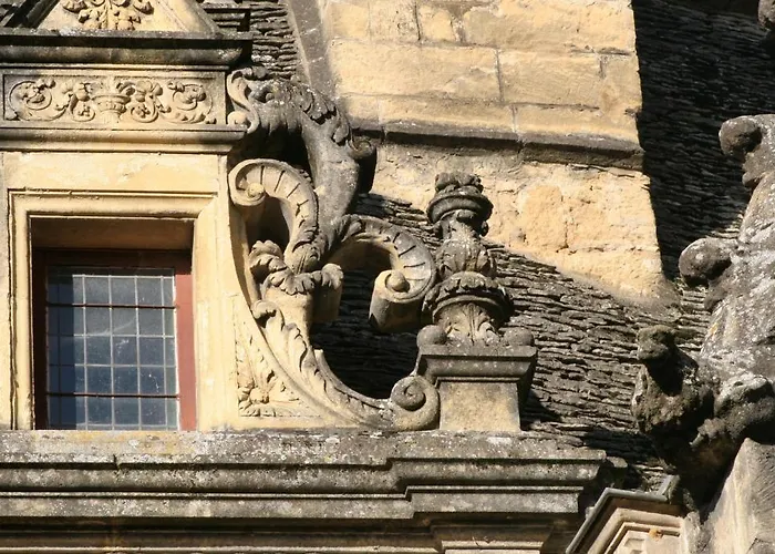 ル ポルシュ ドゥ サルラ アパートホテル