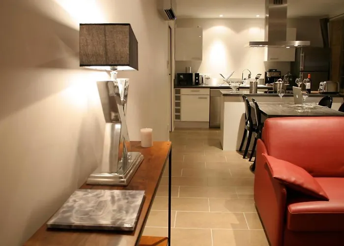 ル ポルシュ ドゥ サルラ アパートホテル サルラ・ラ・カネダ